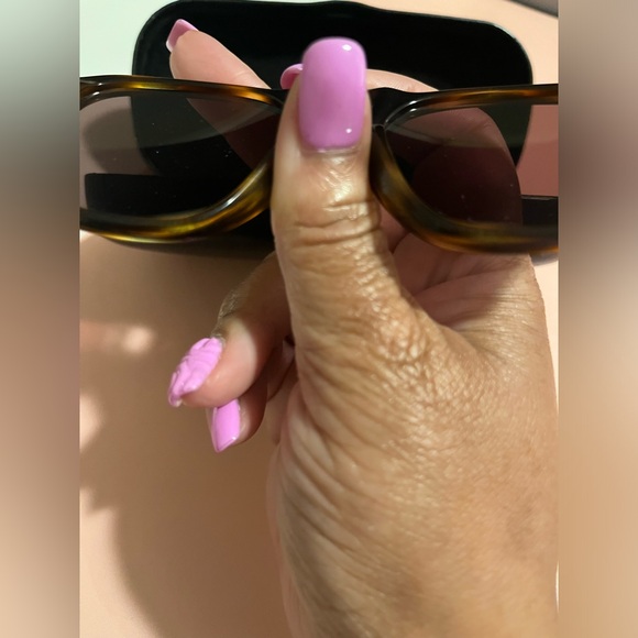 SOLD!!! Chanel Vintage Sunglasses - Picture 4 of 7